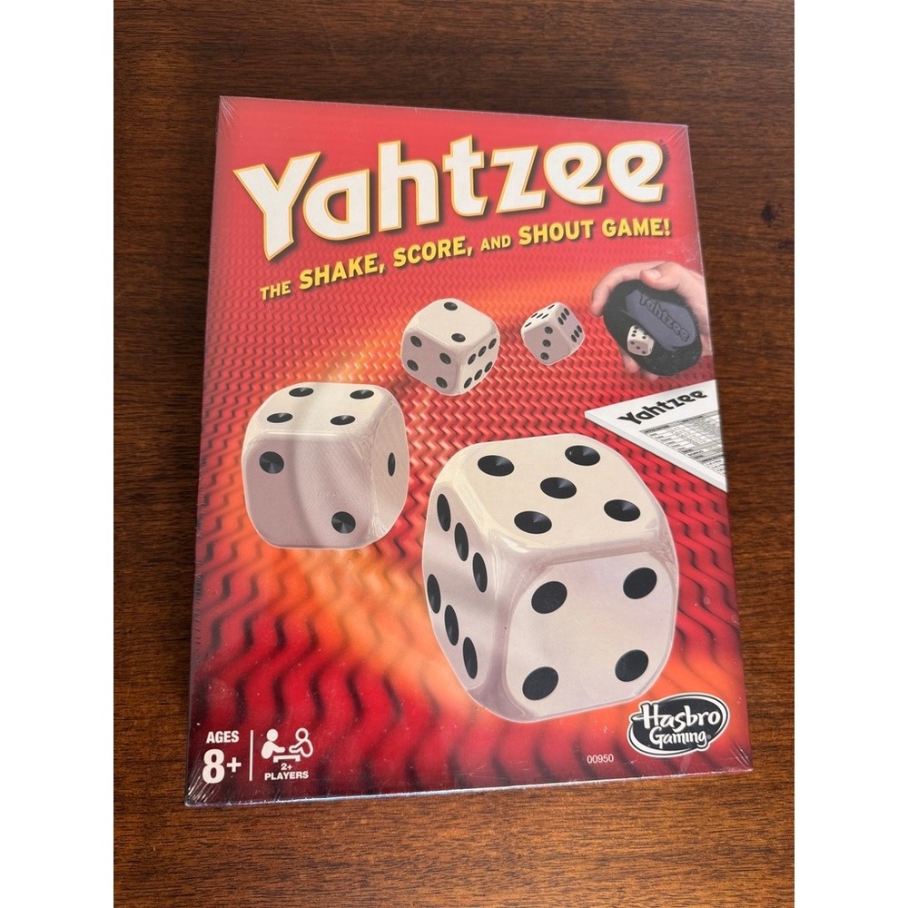 Hasbro Gaming Yahtzee Classic Dice Game 00950 New Sealed Shaker 5 Dice 80 Cards